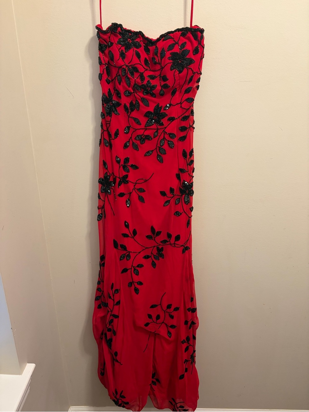 Vintage Cache Size 2 Red Black Beaded Sequin Silk Strapless Gown Maxi Dress Y2K